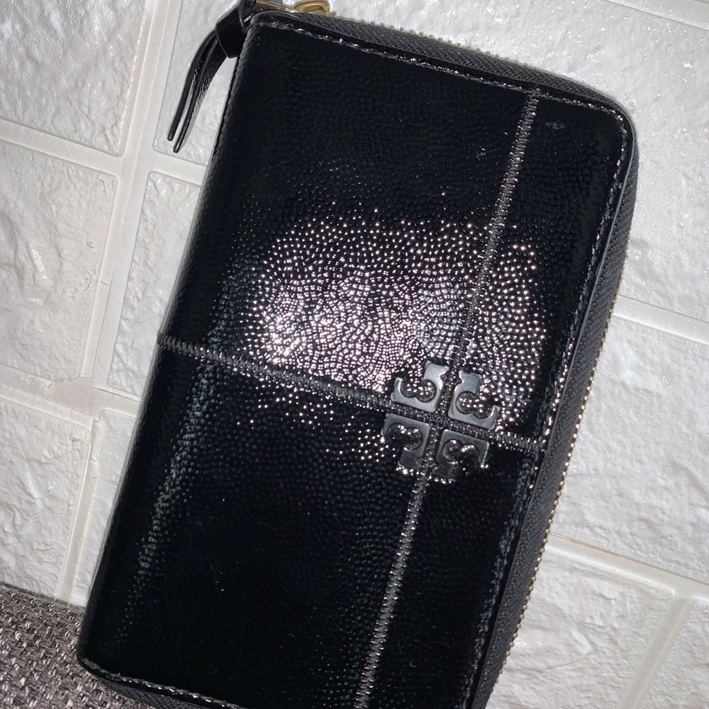 Tory Burch wallet
